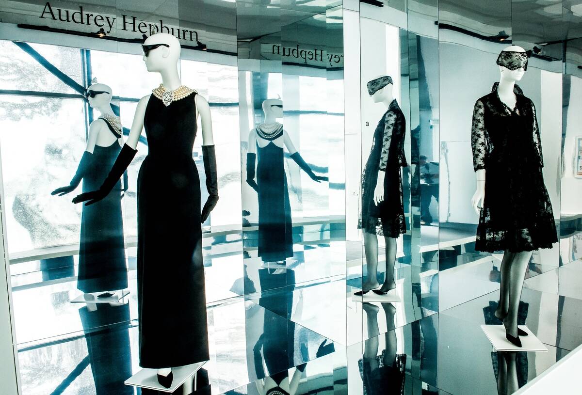 FRANCE-FASHION-EXHIBITION-HAUTE-COUTURE-GIVENCHY
