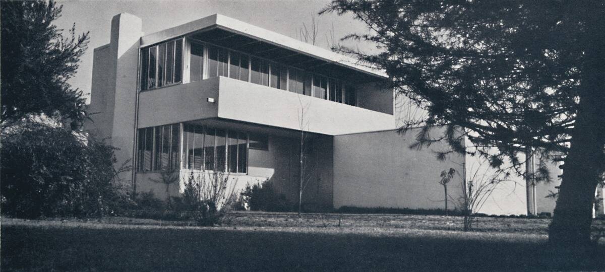 House For Frank E Davis