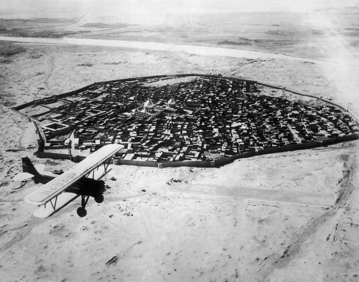 Iraq : A View Of Baghdad Around 1930