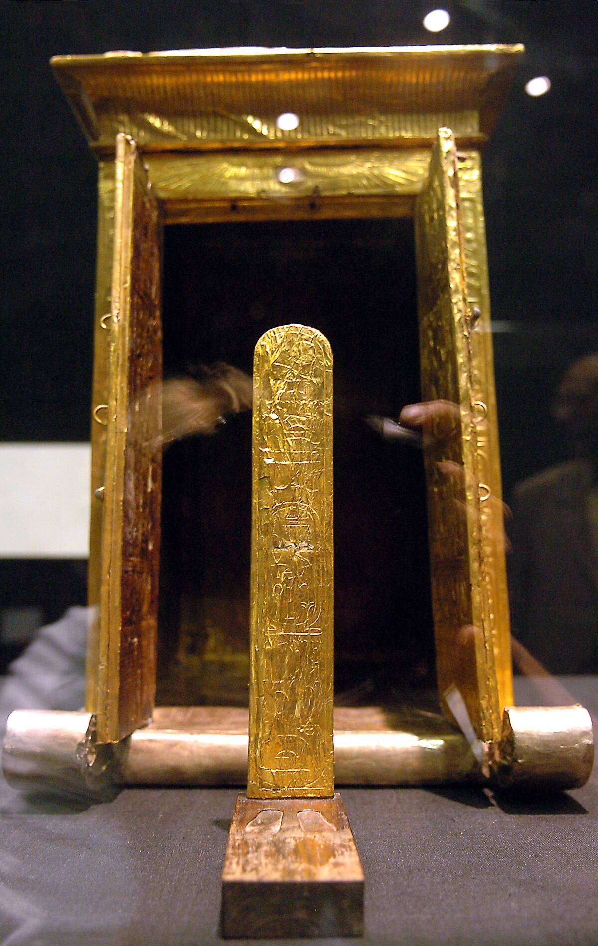 King Tutankhamun Exhibit Los Angeles 2005