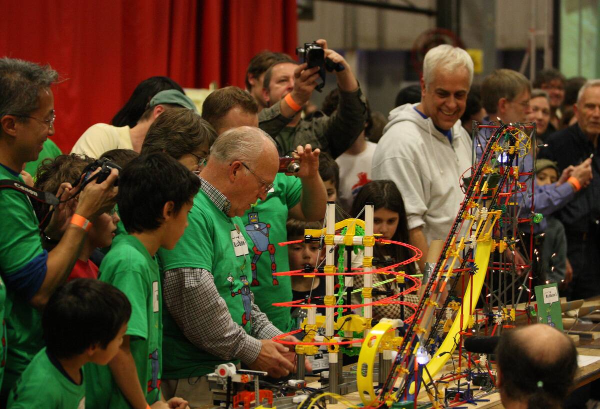 Rube Goldberg Machine Design Contest At MIT