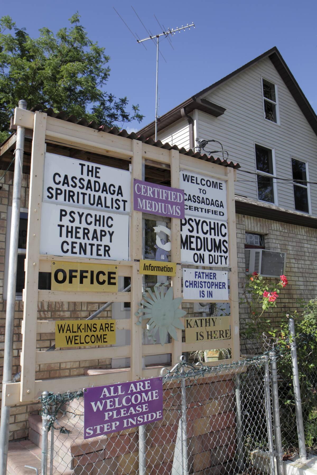 Spiritualist signs in Cassadega.