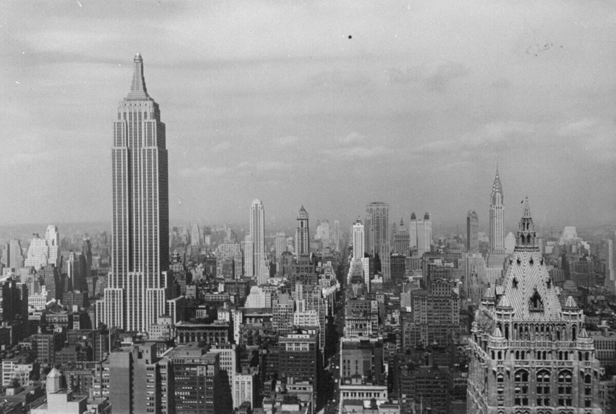 The Empire State Building and the Manhattan skyline viewed f