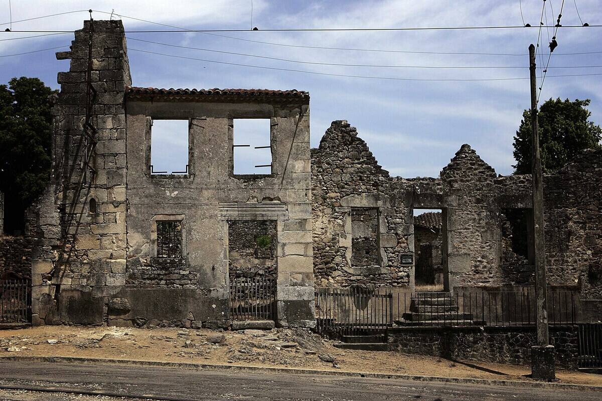 TOPSHOT-FRANCE-GERMANY-WWII-ORADOUR-SUR-GLANE