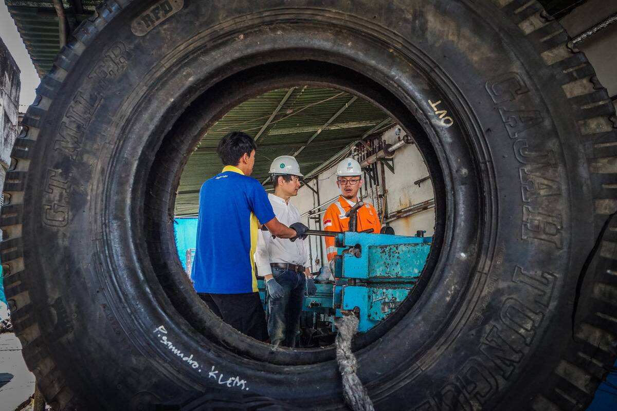 Vulcanization Tire Factory