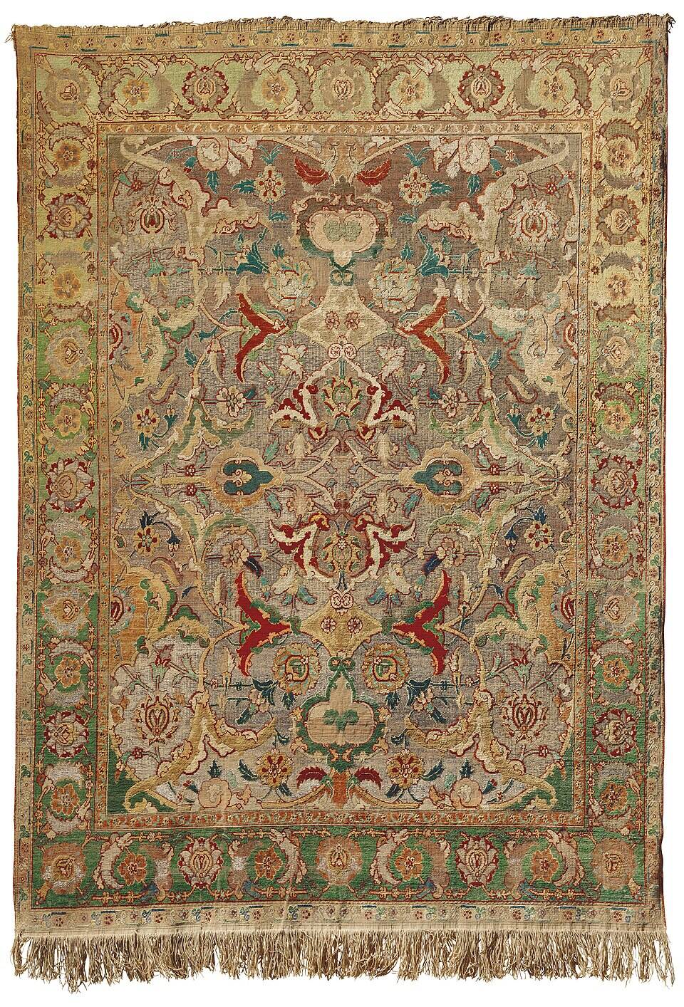 960px-A_highly_important_Safavid_silk_and_metal-thread_'Polonaise'_carpet,_probably_Isfahan,_central_Persia,_early_17th_century