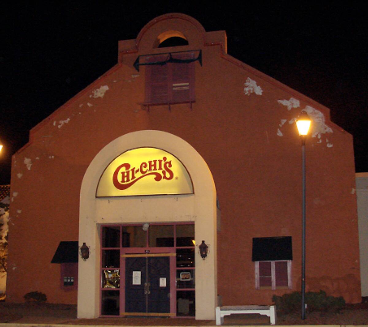 File:Former Chi-Chi's restaurant in Alexandria, Virginia.png