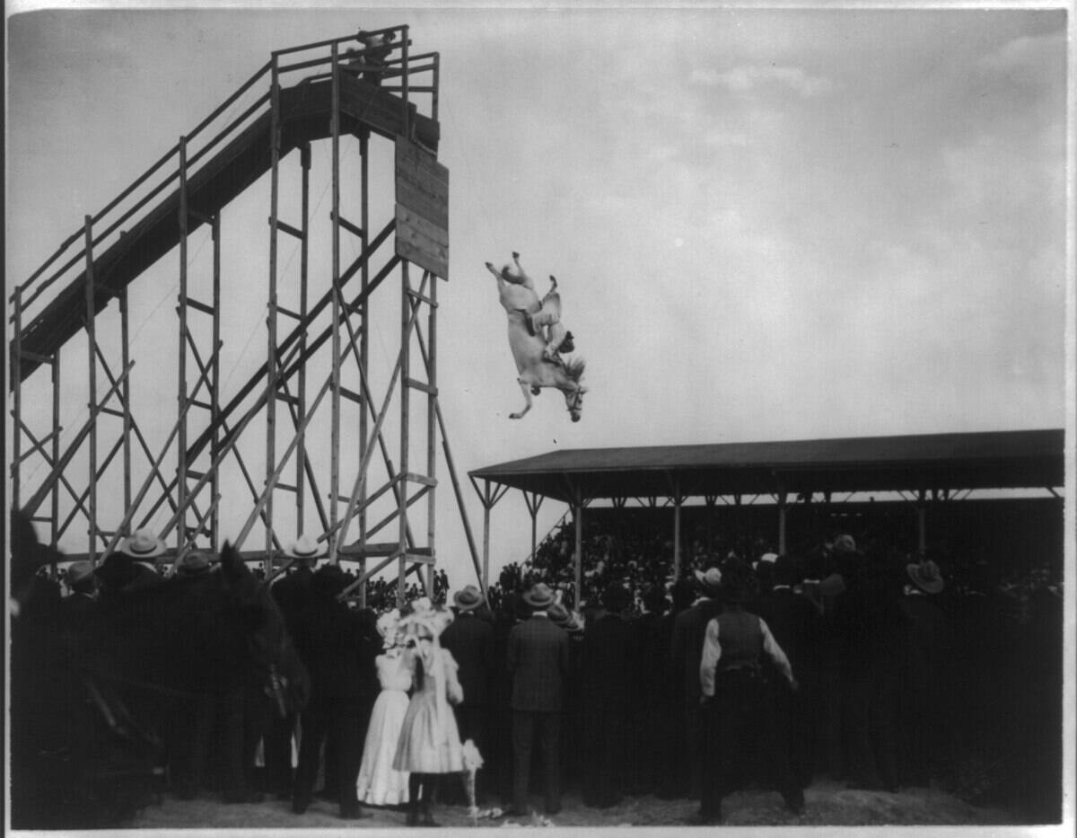The_daring_ride_of_Mrs._Eunice_(Winkless)_Padfield,_July_4th_1905_LCCN2012645715