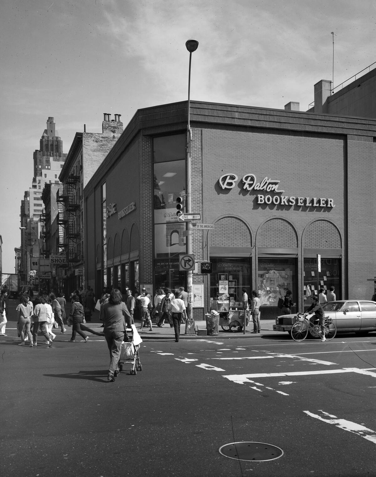 B Dalton Bookseller, 396 Sixth Avenue