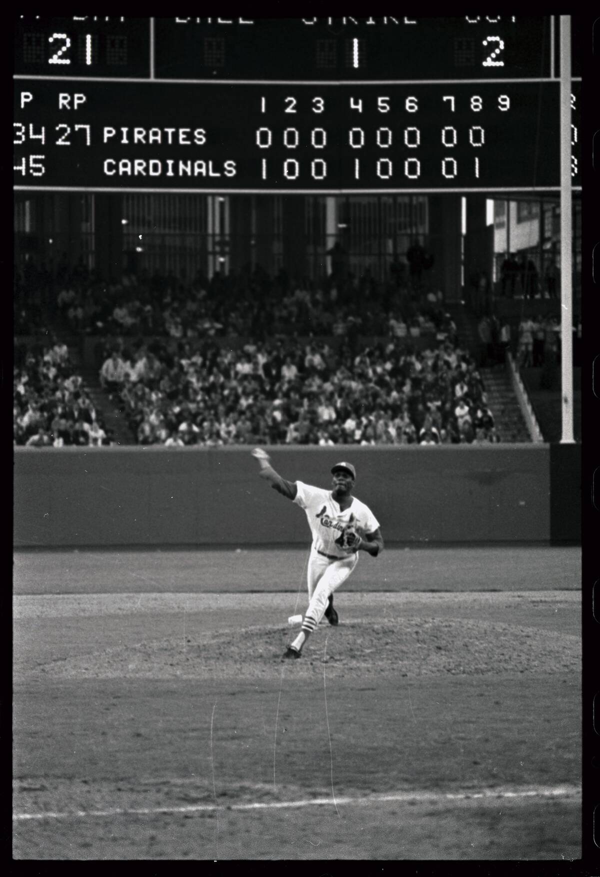 Bob Gibson Pitching a Shutout