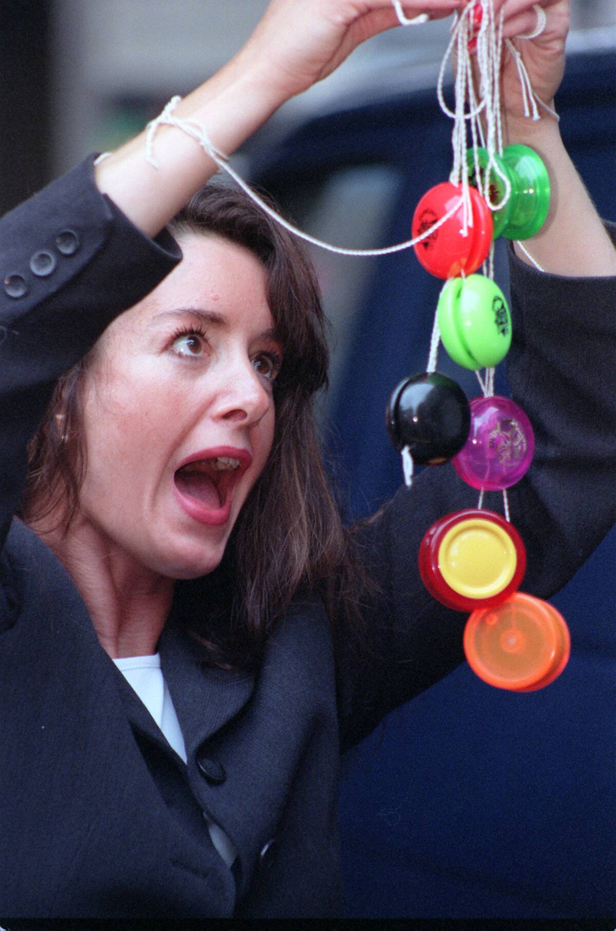 CONSUMER Yo-Yo's