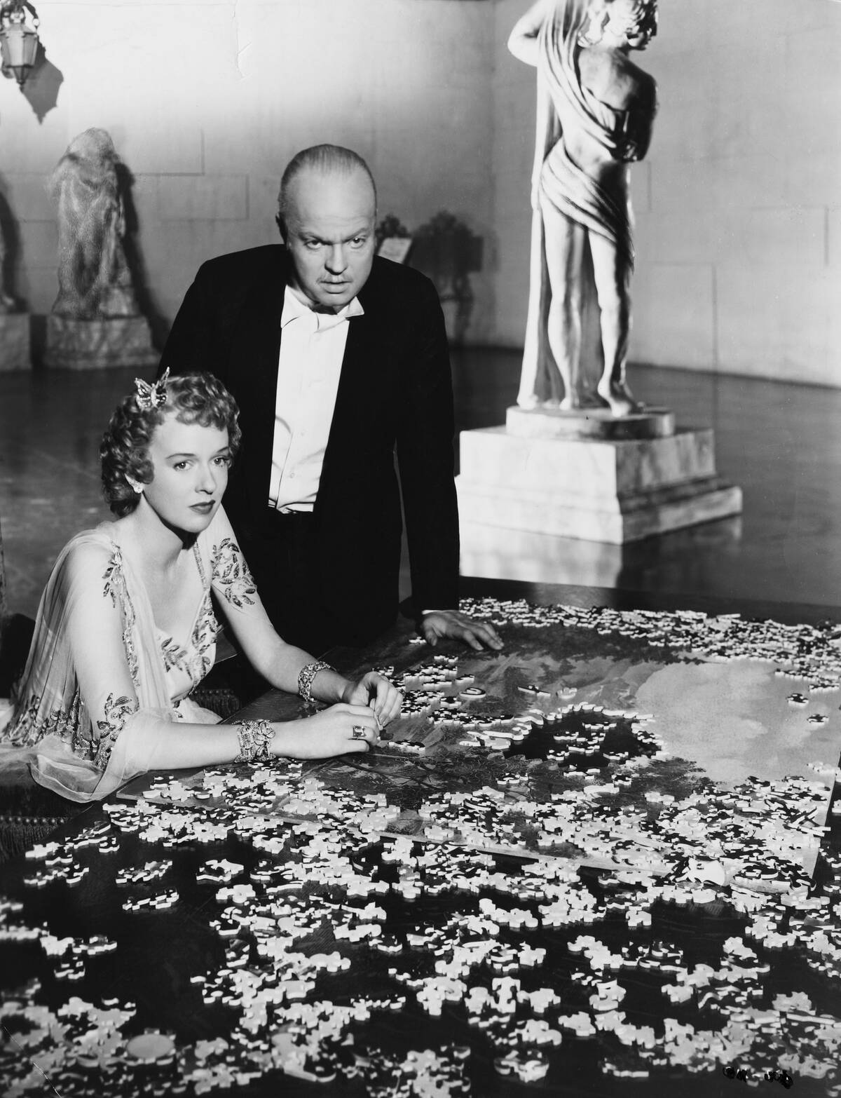 Dorothy Comingore and Orson Welles in Citizen Kane