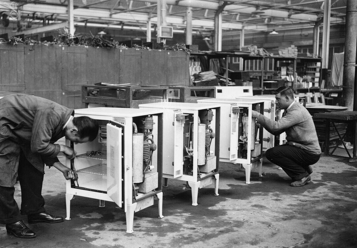 Fridge Factory