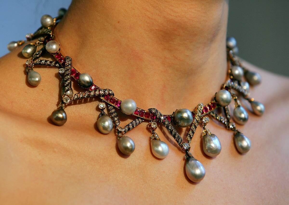 Marie Antoinette Necklace To Be Auctioned