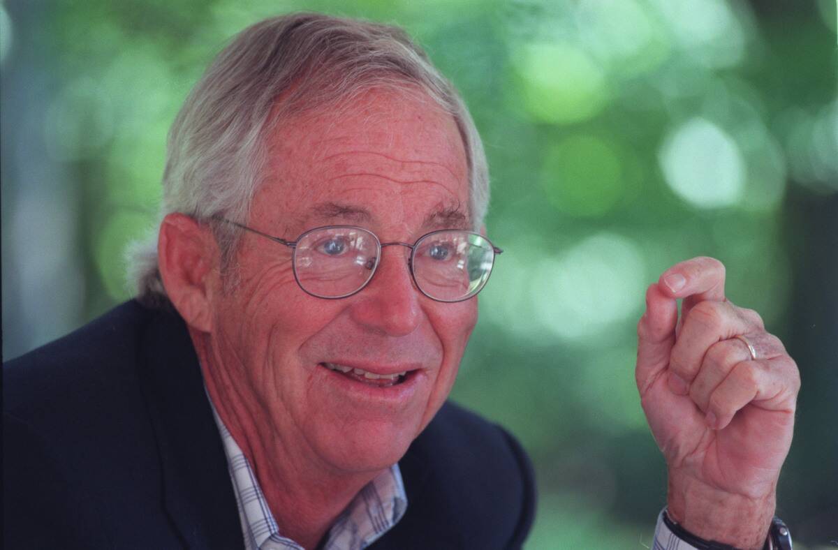profile of Cargill heir Duncan MacMillan, who has just published a biography of his family. -- Duncan MacMillan at his Wayzata home.