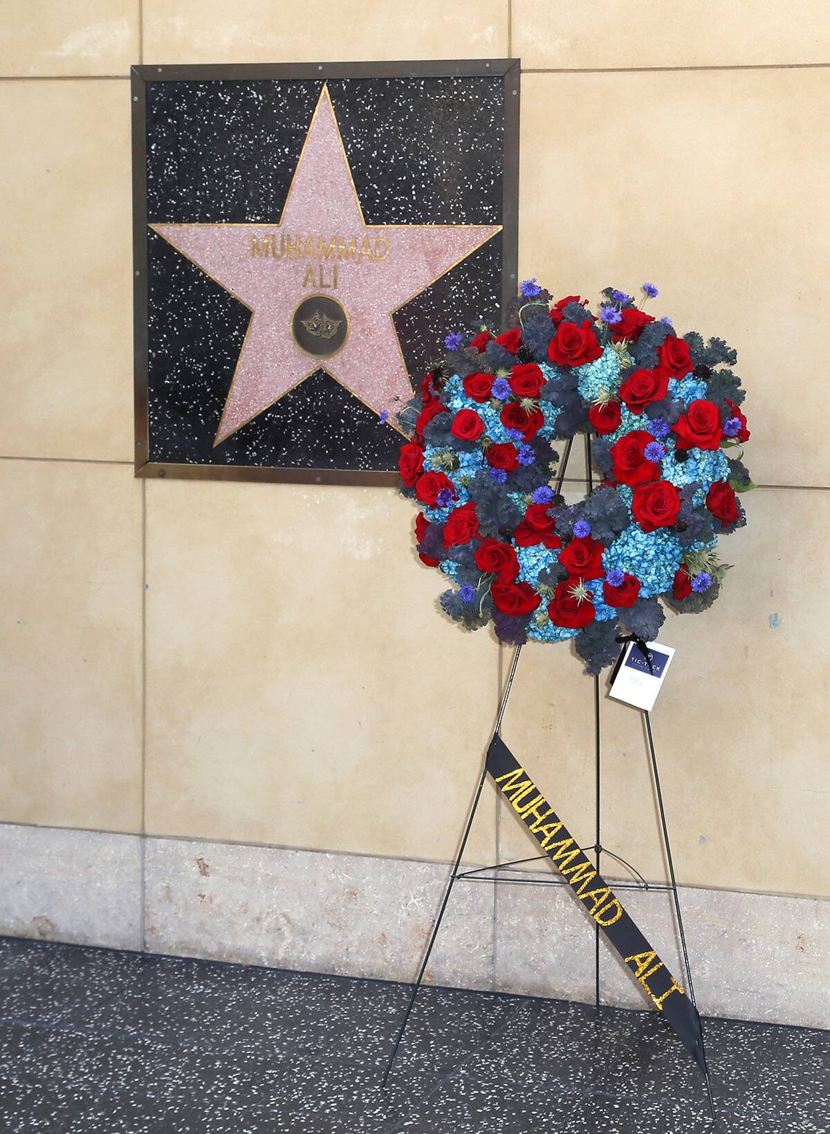 U.S. Mourns As Boxing Legend Muhammad Ali Dies At Age 74