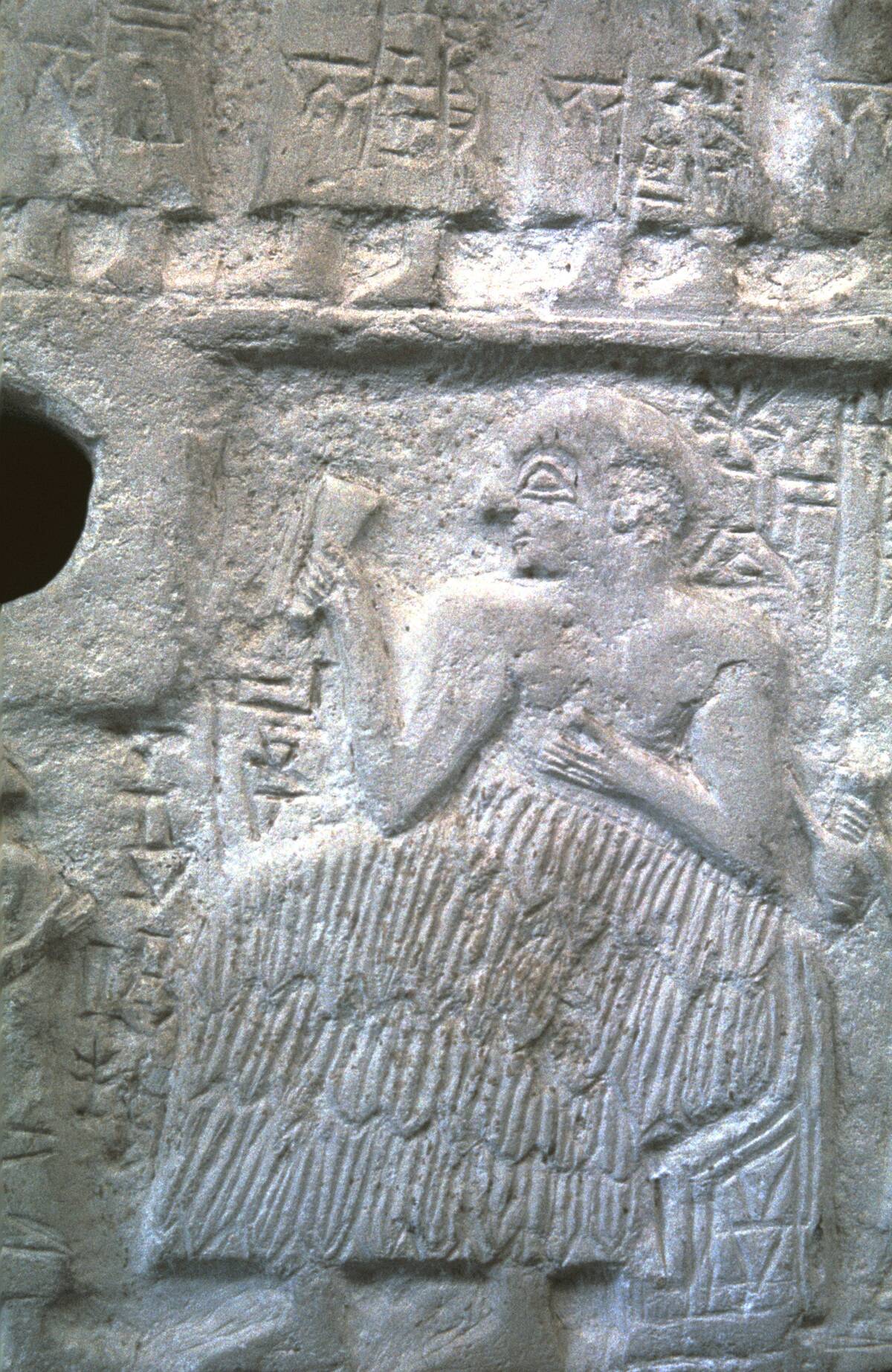 Ur-Nanshe, king of Lagash, Sumeria, c2500 BC.